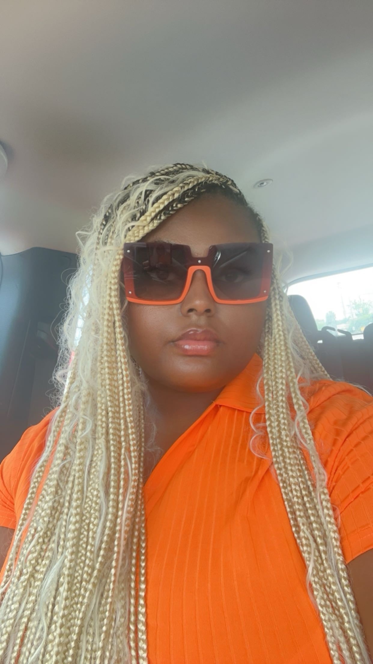 THE LUXE VIEW (Orange)