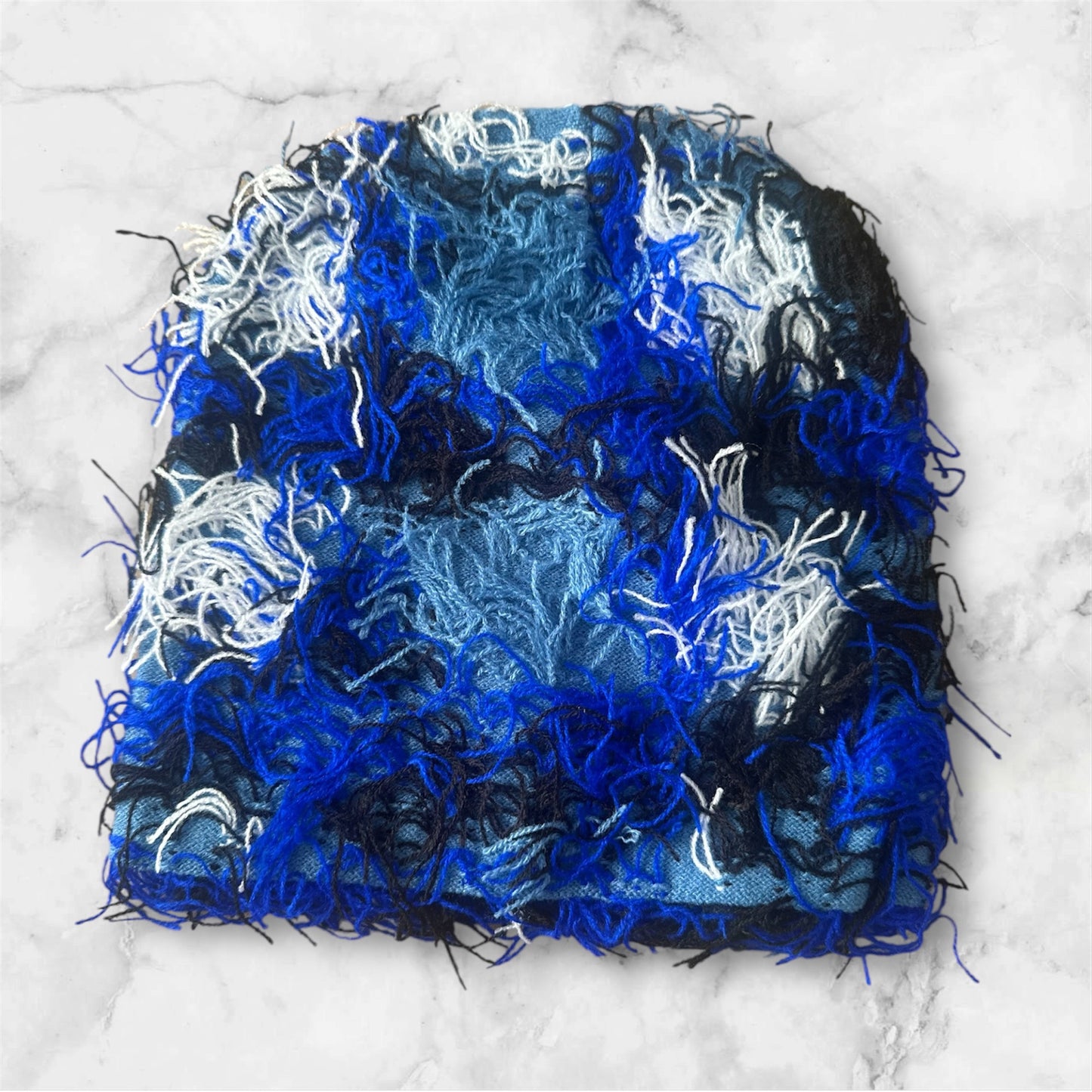 String Beanie (blue)